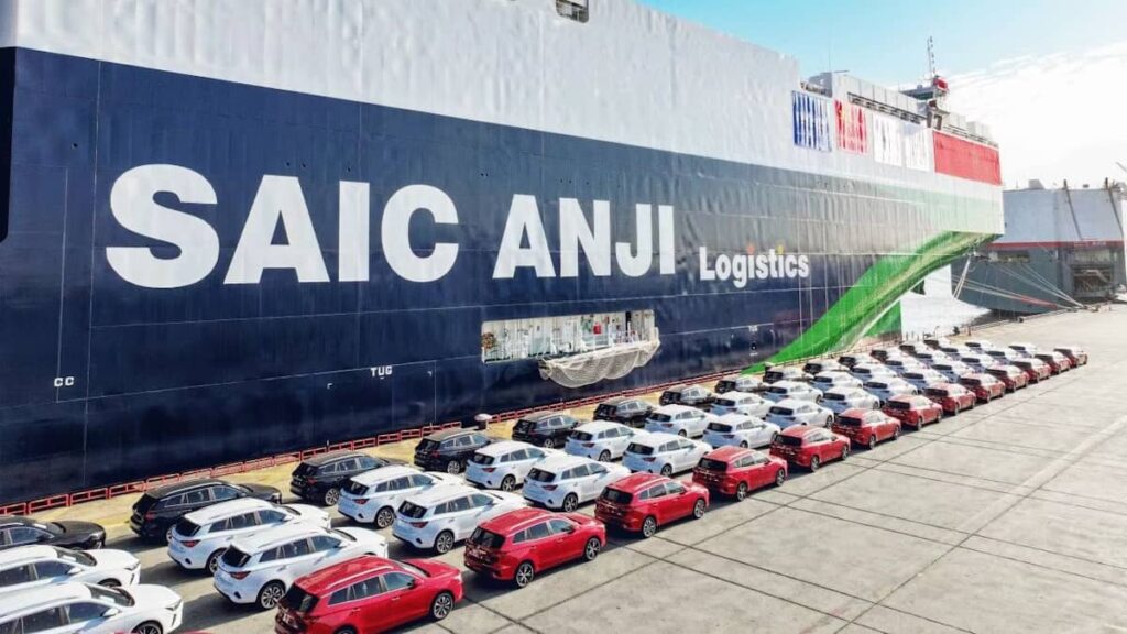 China tem um novo navio gigante com o objetivo de ‘inundar’ a Europa com carros elétricos