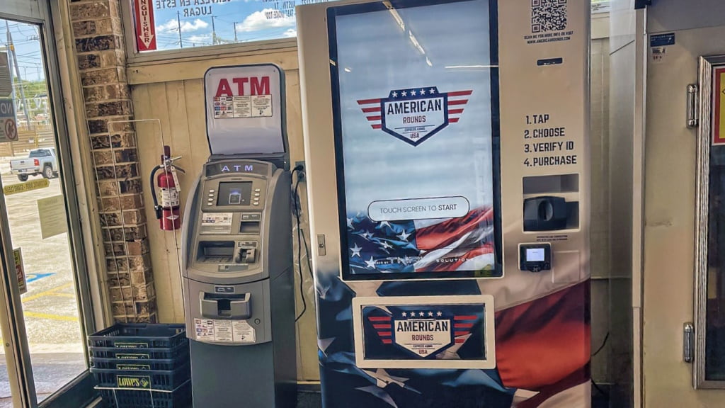 “Tão fáceis de utilizar como um multibanco”: EUA têm balas em vending machines