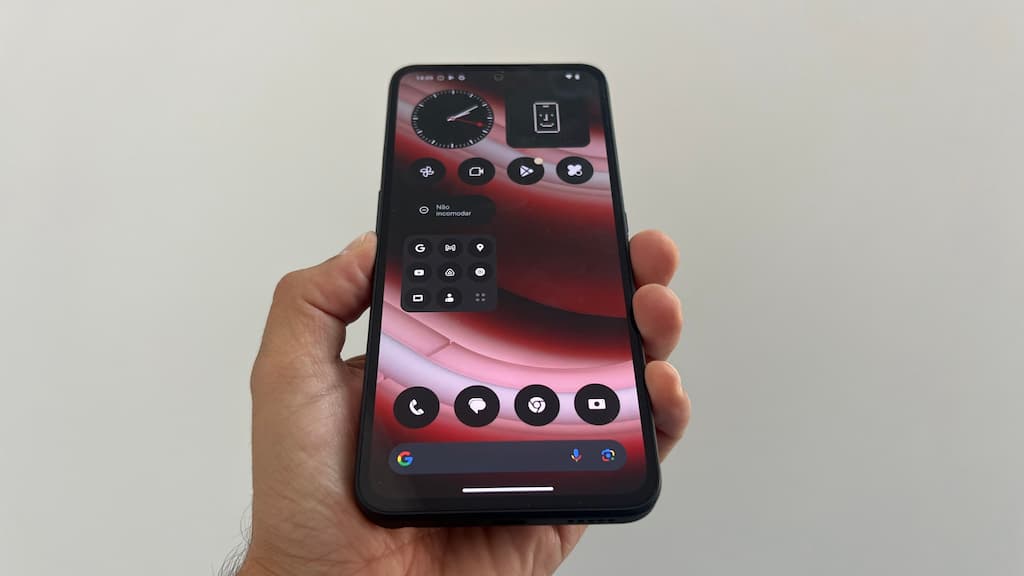 CMF Phone 1: o smartphone que dá para trocar a capa traseira