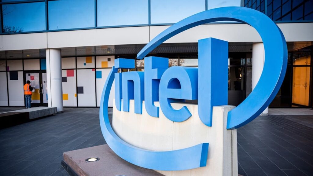 Intel está na luta para ultrapassar um dos momentos mais difíceis da sua história