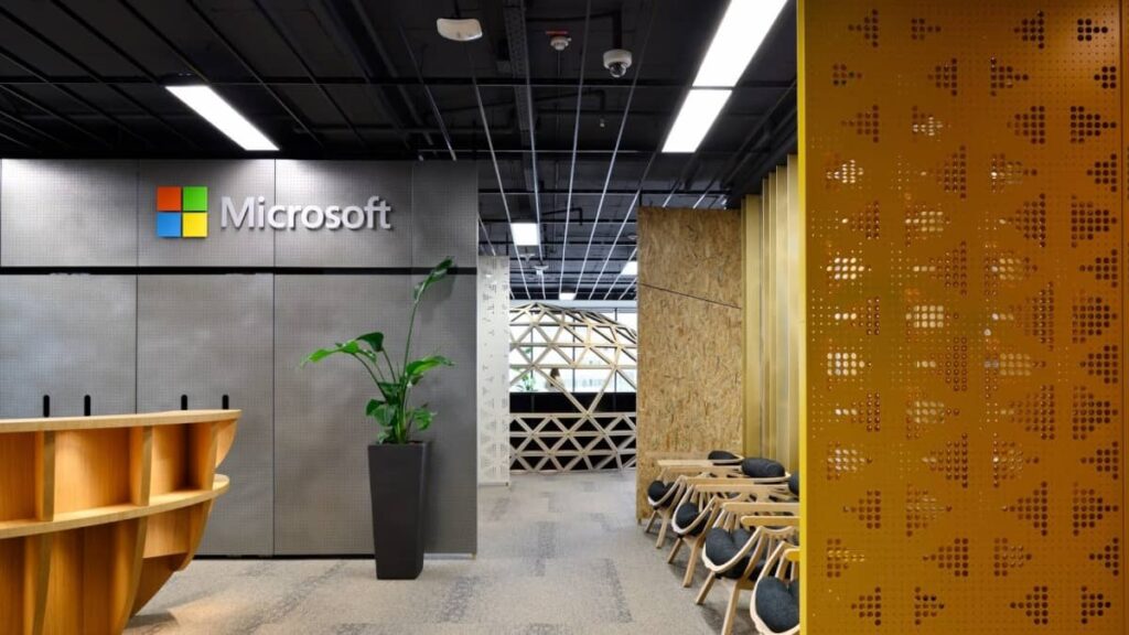 Microsoft demite cerca de 9000 funcionários