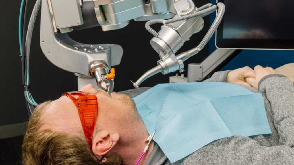 Pela primeira vez, um robô realizou uma operação dentária totalmente automatizada