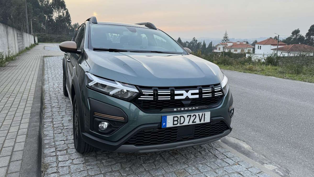Carro mais vendido na Europa em 2024: Tesla perde relevância e Dacia domina o mercado