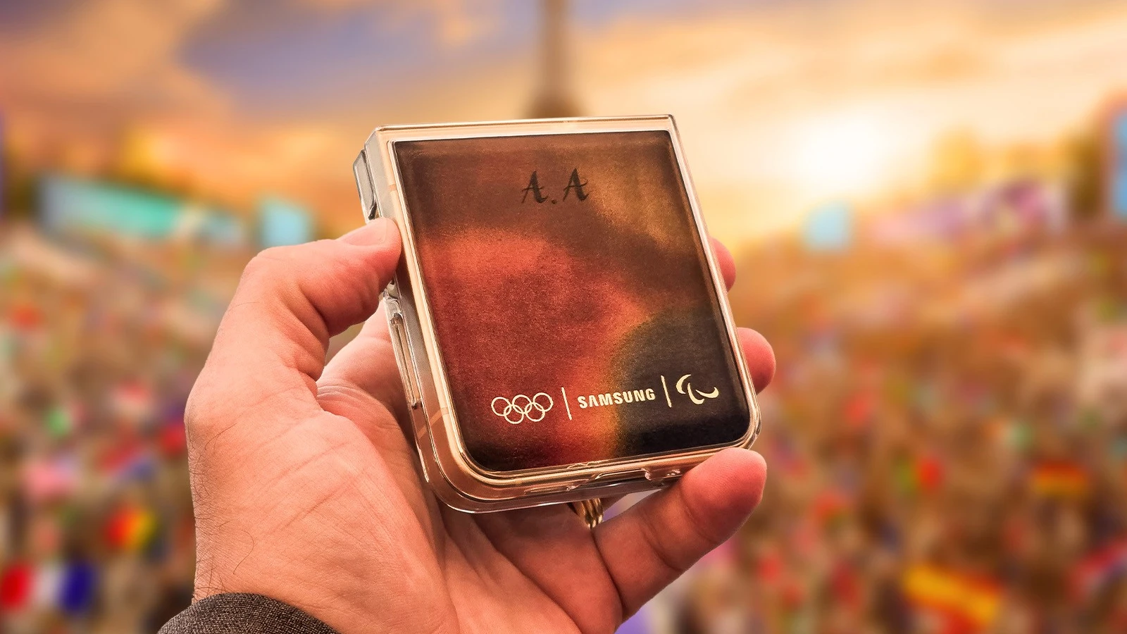 Alguns atletas olímpicos estão a vender o Galaxy Z Flip6 Olympic Edition em lojas online