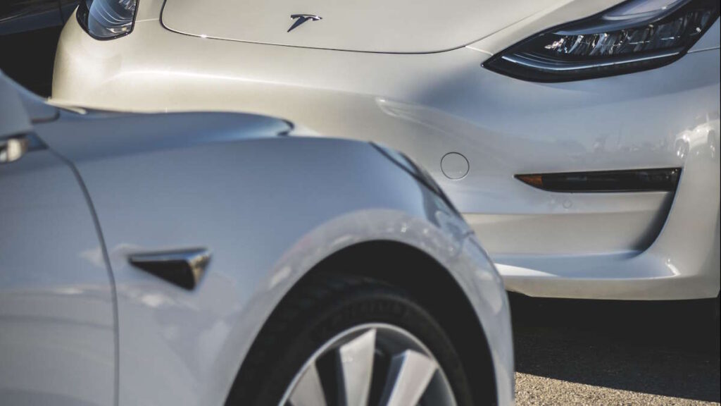 Governo dos EUA planeia gastar milhões de dólares em veículos blindados da Tesla