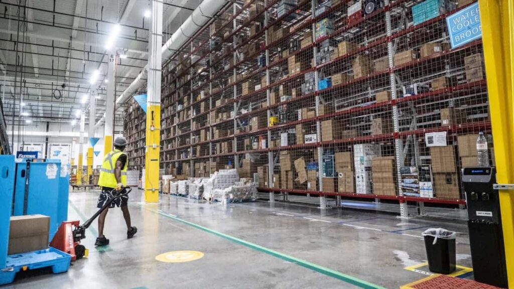 Amazon poderá estar a preparar uma plataforma low-cost para rivalizar com a Temu
