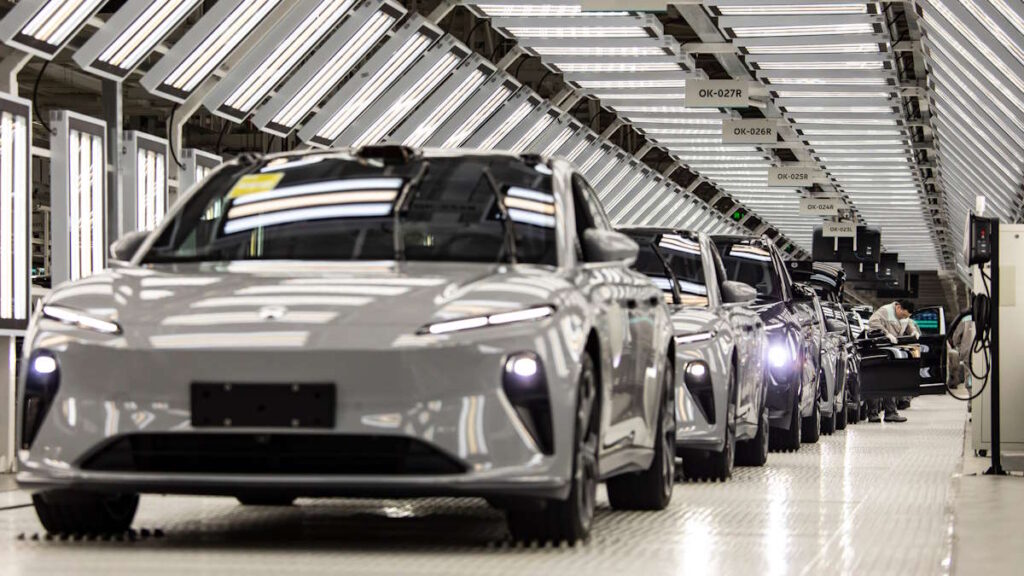 Europa pondera cancelar taxas alfandegárias aplicadas aos carros elétricos chineses