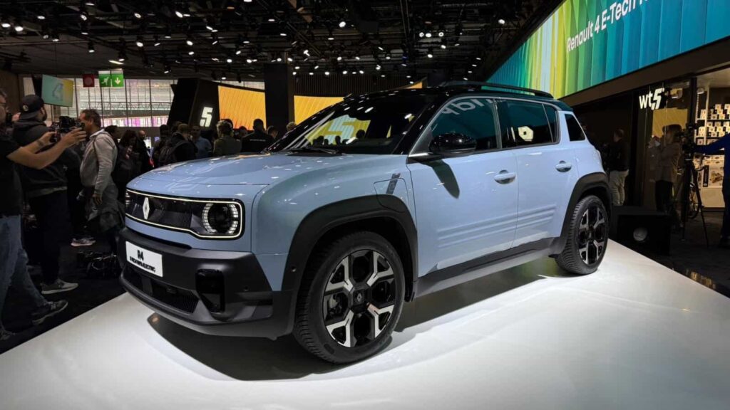 Já pode encomendar o Renault 4 E-Tech elétrico. Veja os preços para Portugal!