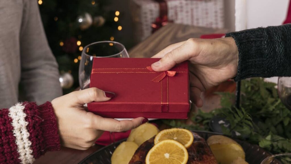 Prepare-se para os jantares de Natal: este gadget de 5€ é ideal para o Amigo Secreto
