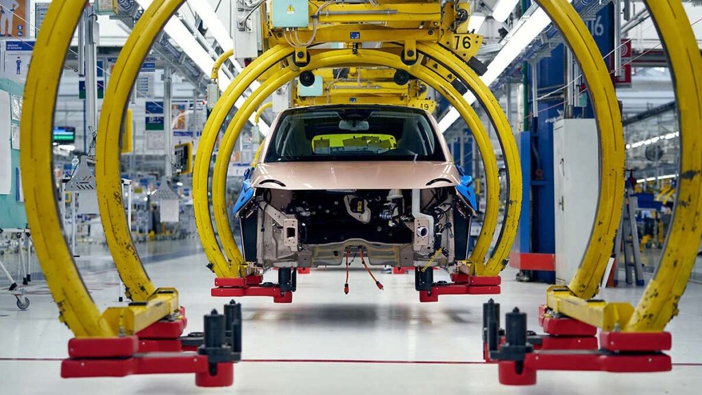 Produção do Fiat 500 EV interrompida devido à fraca procura. Maserati na mesma situação