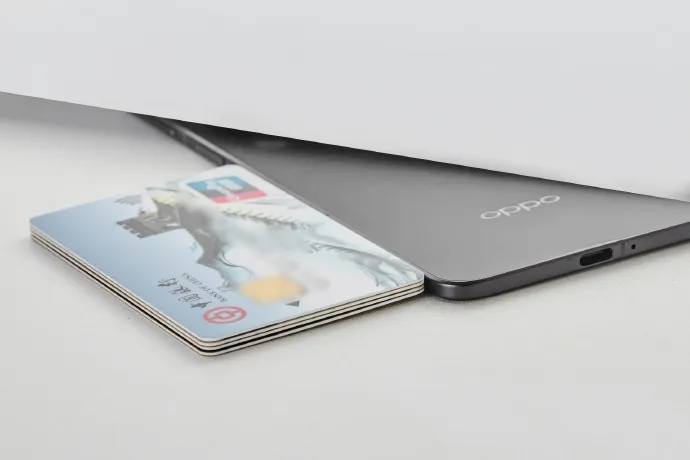 OPPO Find N5 USB-C fino