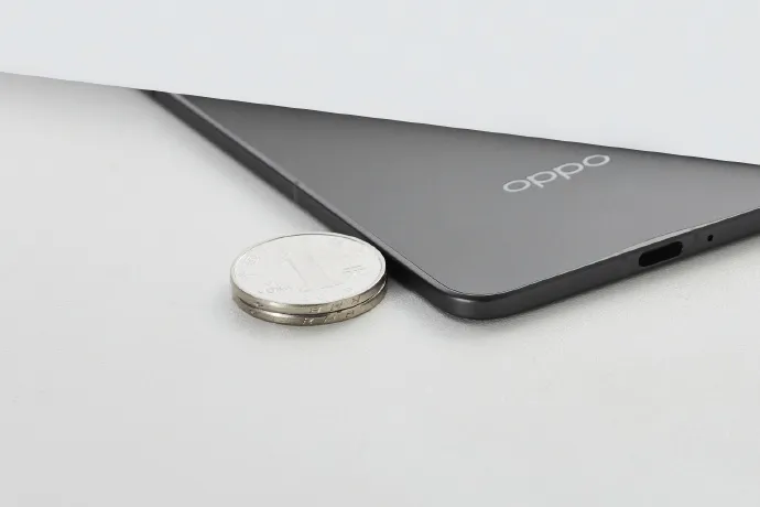 OPPO Find N5 USB-C fino