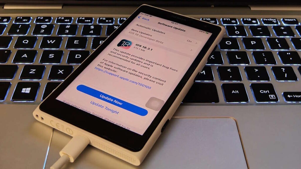 Colocaram um iPhone SE 3 dentro de um Nokia Lumia 1020 e o resultado é fantástico