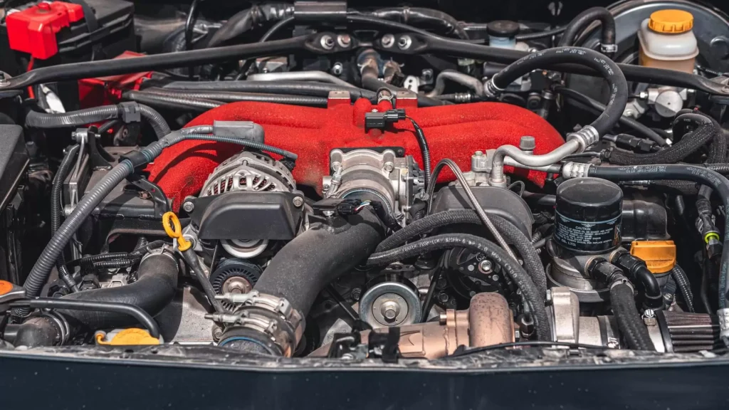 É preciso aquecer o motor do carro antes de arrancar?