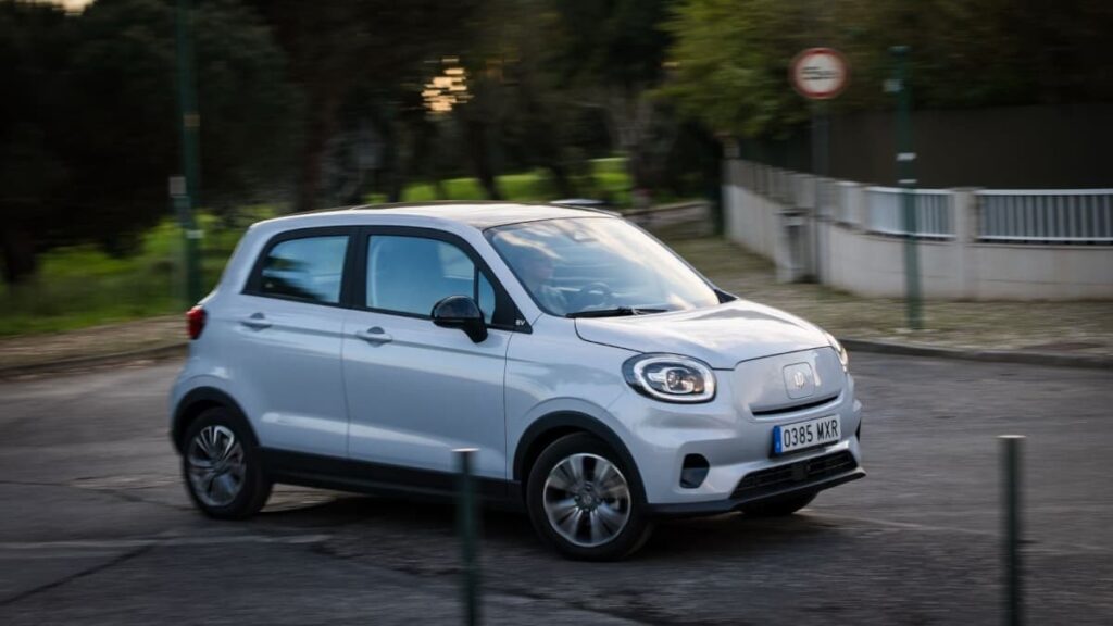 Leapmotor chega a Portugal com dois modelos. Mais barato começa nos €19.600!