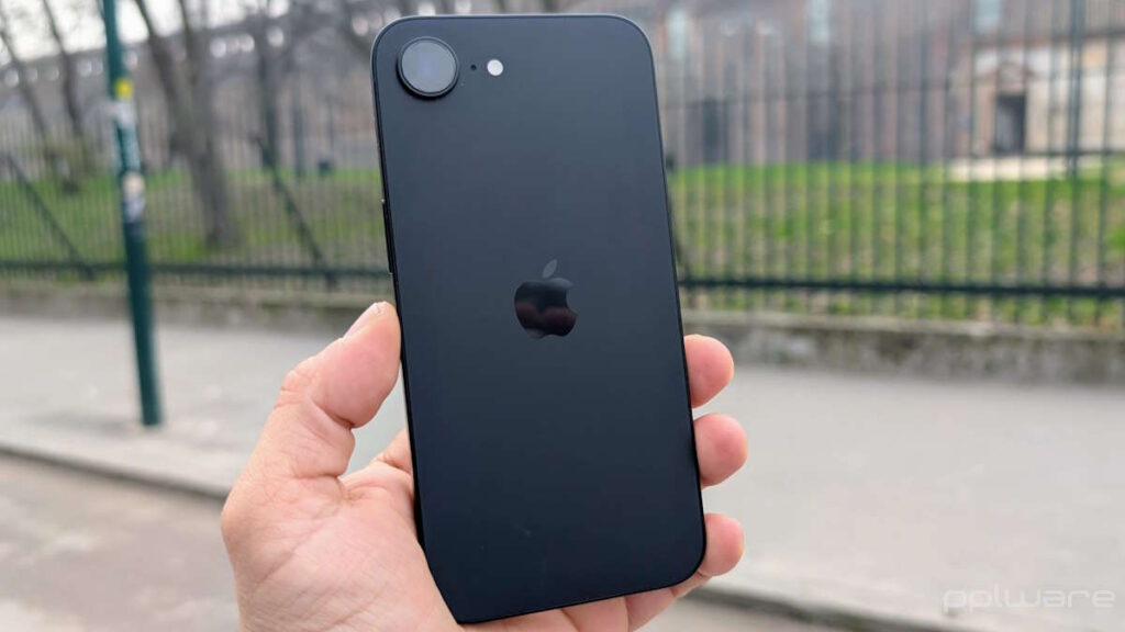 iPhone 16e: mesmo com críticas, as vendas iniciais superam as do iPhone SE