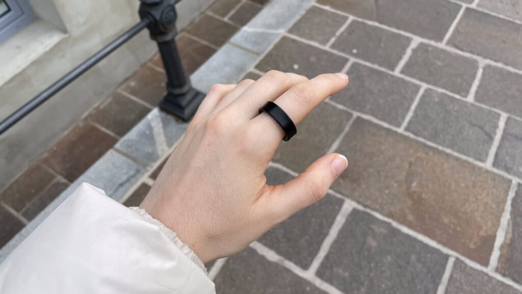 Um anel inteligente que ajusta a posição do sensor para melhores leituras de saúde?