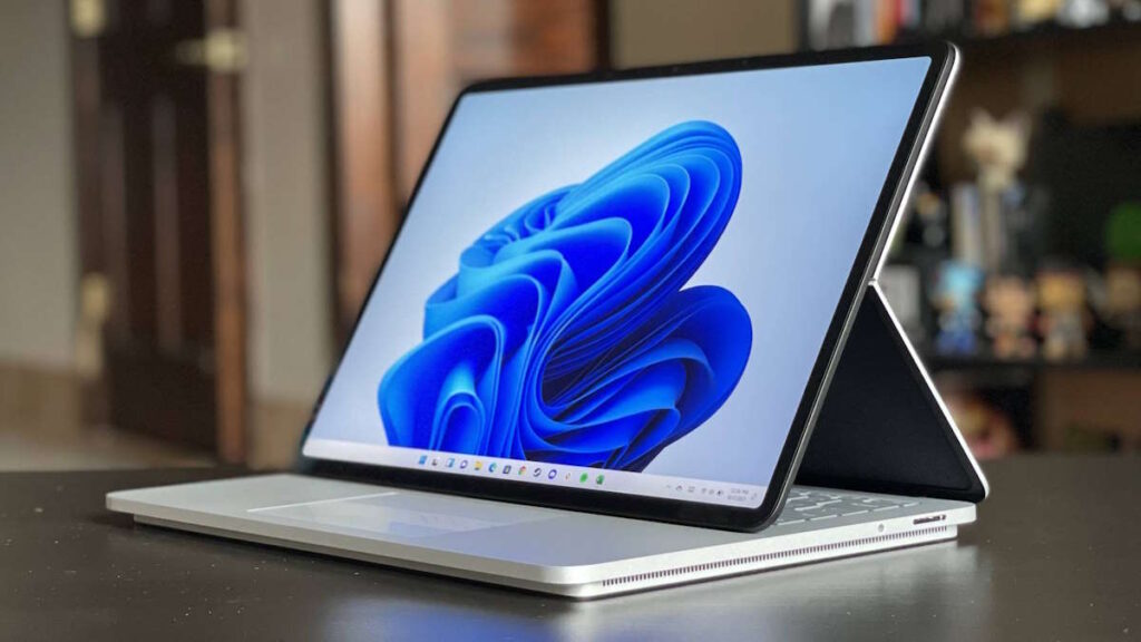 Microsoft pode cancelar o Surface Laptop Studio, que queria competir com o MacBook Pro