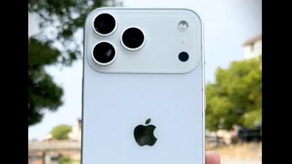 iPhone 17 Pro Max… aparece num vídeo e mostra linhas elegantes