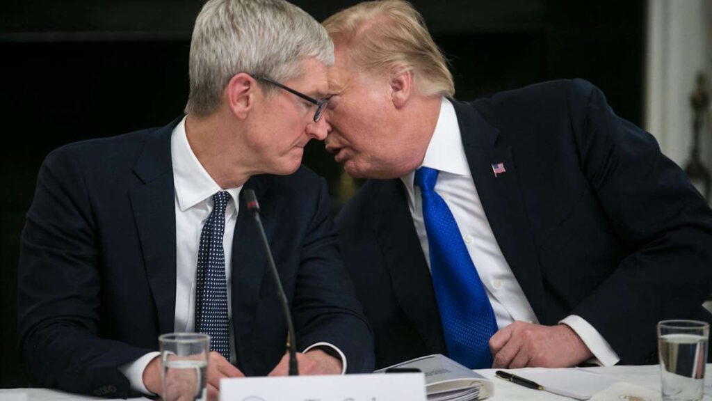 Donald Trump não quer iPhone fabricado na Índia e pediu a Tim Cook para parar