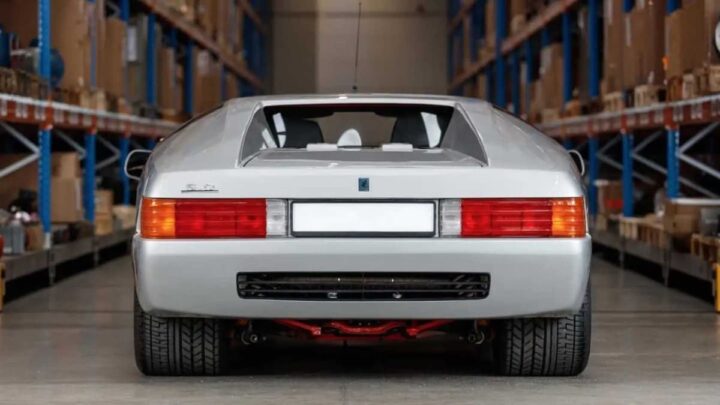 Isdera Imperator 108i