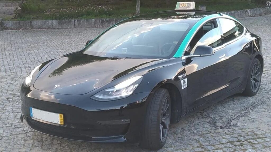 Governo dá apoio para a troca de táxis “tradicionais” por elétricos