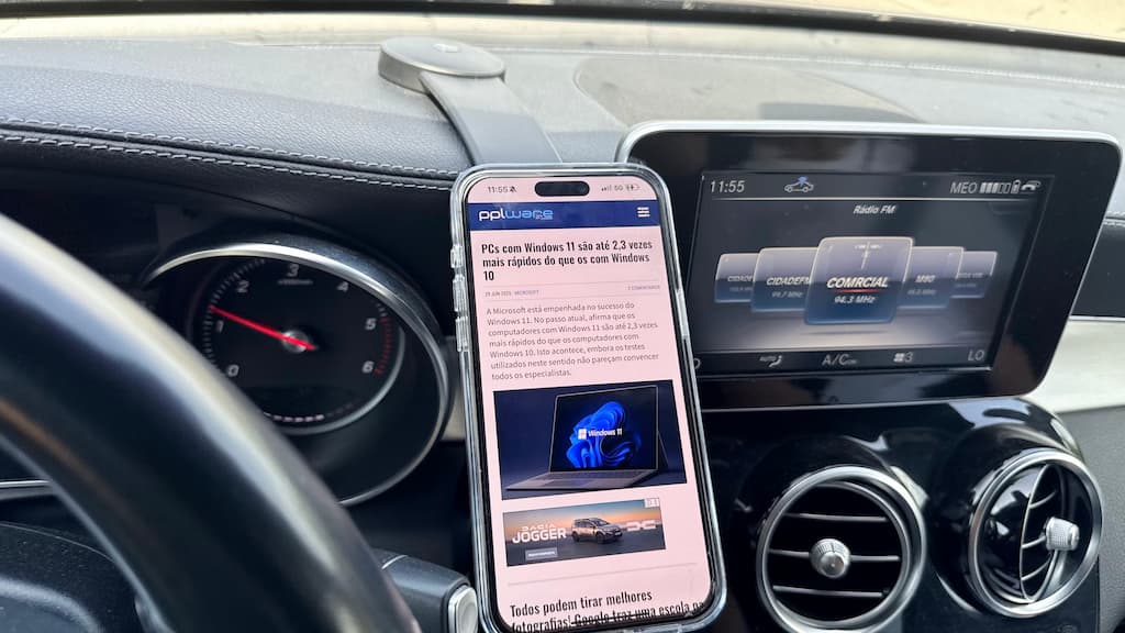 Precisa de um suporte para o telemóvel para o carro? Veja este da iServices
