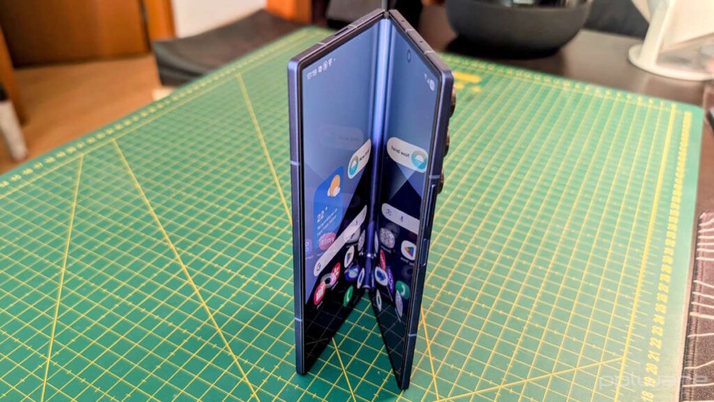 Novo anúncio da Samsung recorda que a Apple ainda não tem um smartphone dobrável