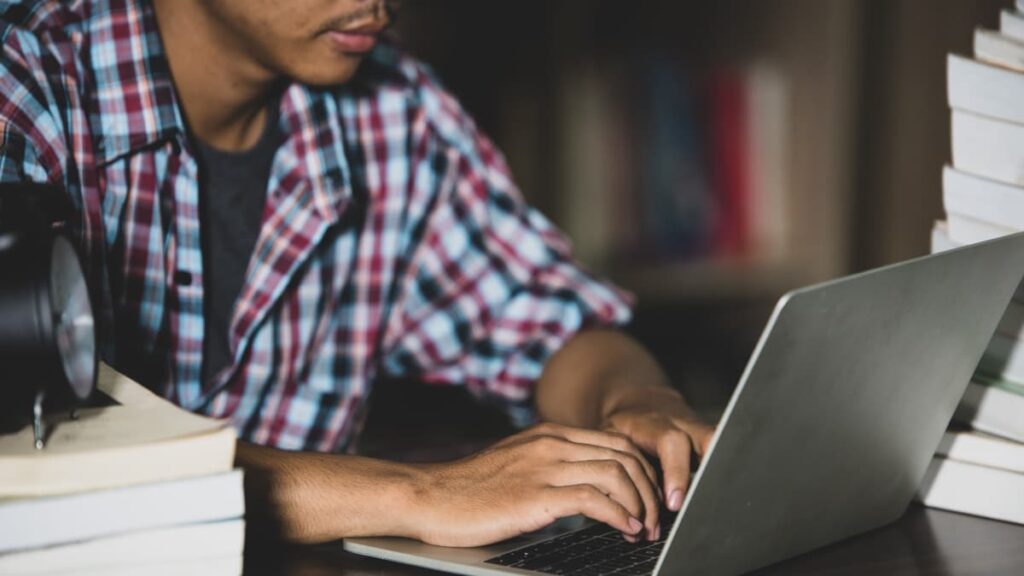 ChatGPT tem um novo modo de Estudo para ajudar a aprender