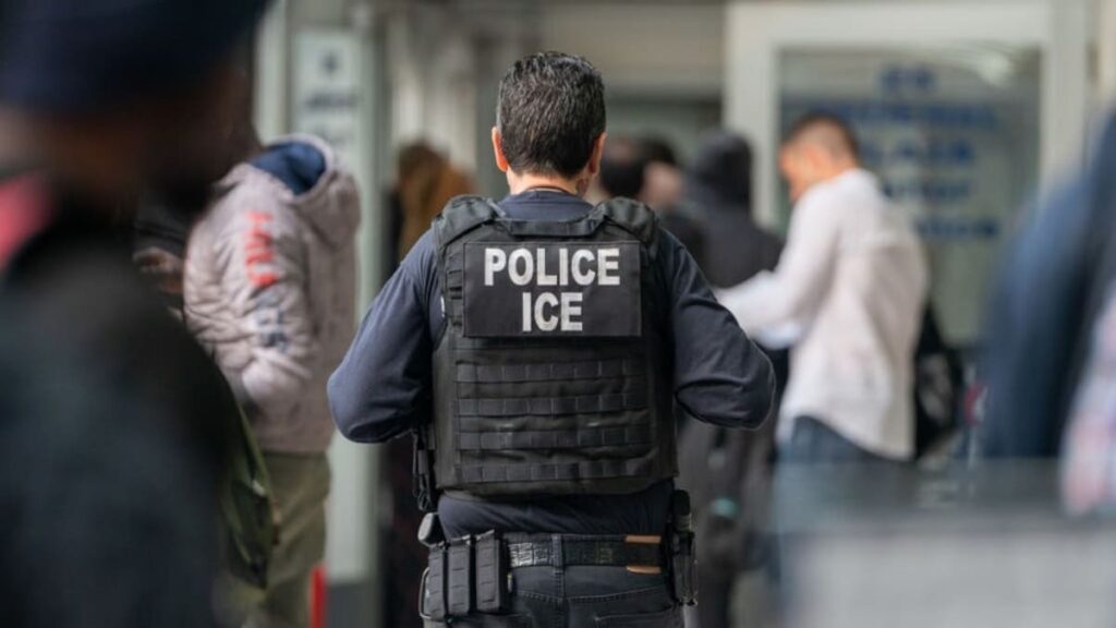EUA estão a usar IA para identificar e deportar imigrantes