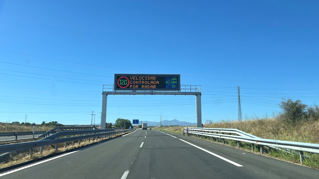 Ficheiro com lista de radares de velocidade em Espanha