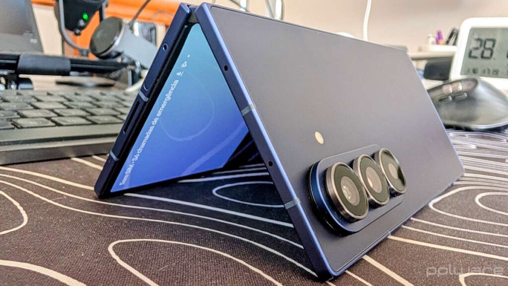 Qual o dobrável mais fino? Honor tem uma resposta do Magic V5 ao Galaxy Z Fold7