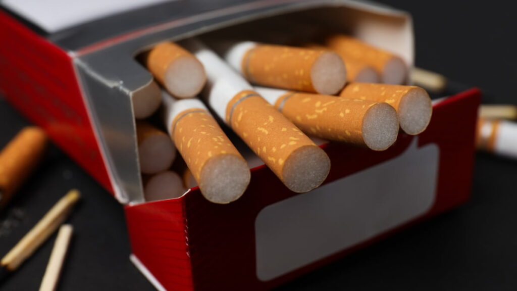 Filtros dos cigarros são “nocivos e enganosos” e deviam ser banidos, dizem especialistas