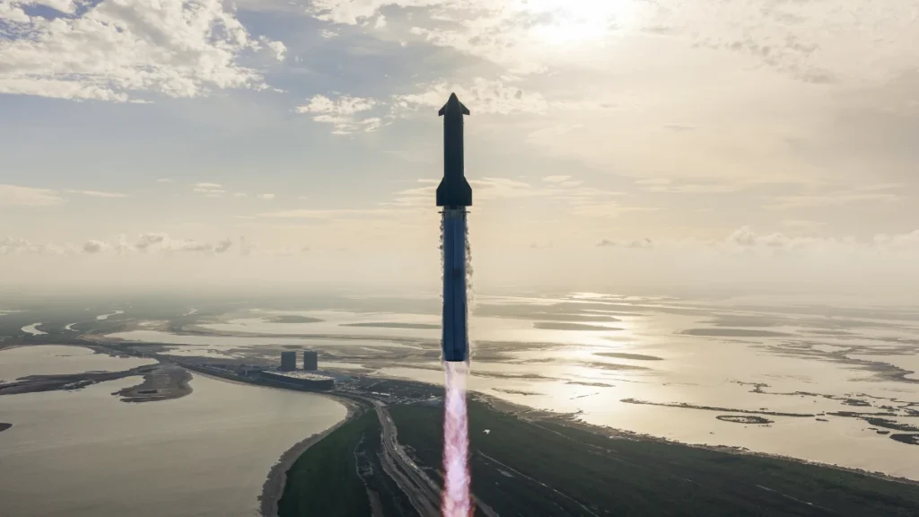 SpaceX descobriu um inimigo improvável: nudistas!