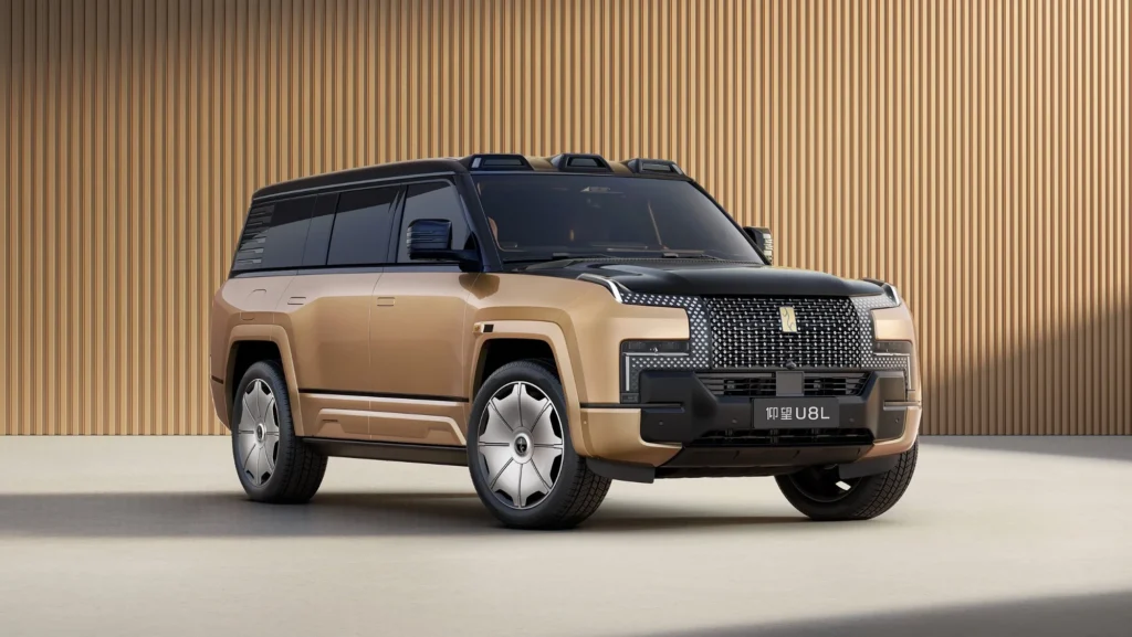 BYD Yangwang U8L: o SUV elétrico com ouro de 24 quilates e tecnologia futurista