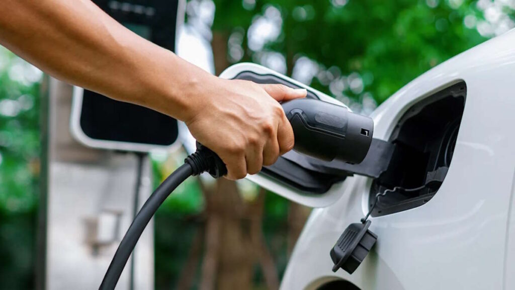 Que marca vende mais carros elétricos na Europa? Lista de agosto surpreendente