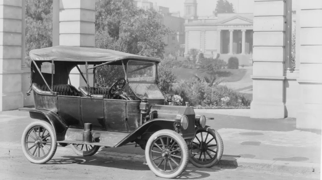 Ford Modelo T: o carro que colocou o mundo sobre rodas há 117 anos