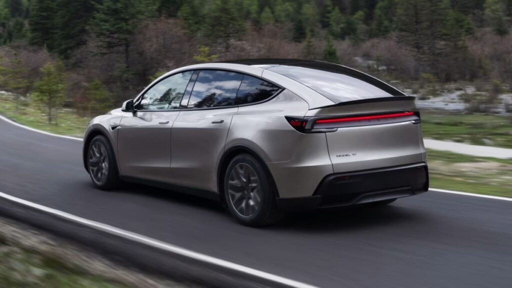 Quantas malas de viagem cabem na bagageira de um Tesla? A marca quis mostrar em vídeo!