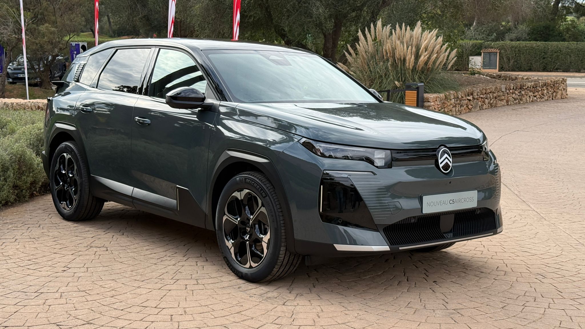Citroën C5 Aircross: conforto sobre rodas e até 680 km de autonomia